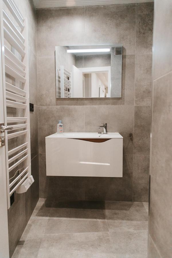 Mk77 Leon - Atiko Apartment Luaran gambar